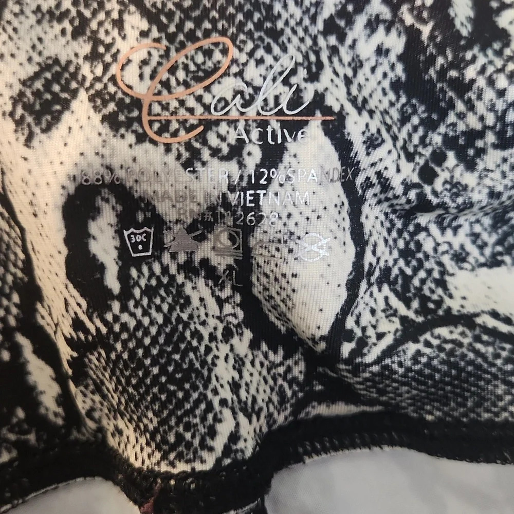 Cali Black & White Work Out Pants - Picture 11 of 11